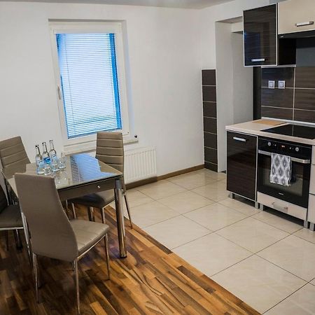 Apartamenty Korona 克罗斯诺 外观 照片