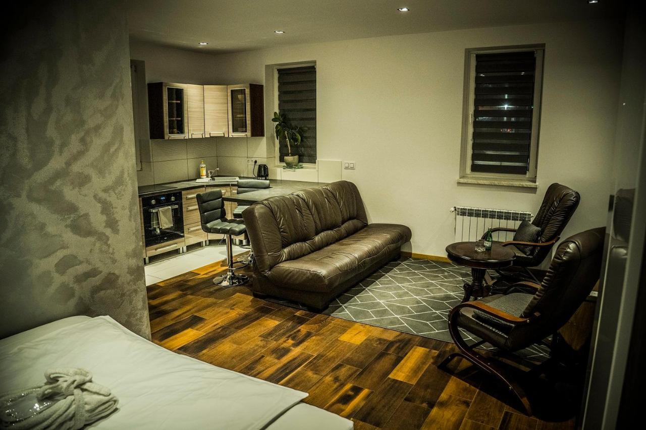 Apartamenty Korona 克罗斯诺 外观 照片
